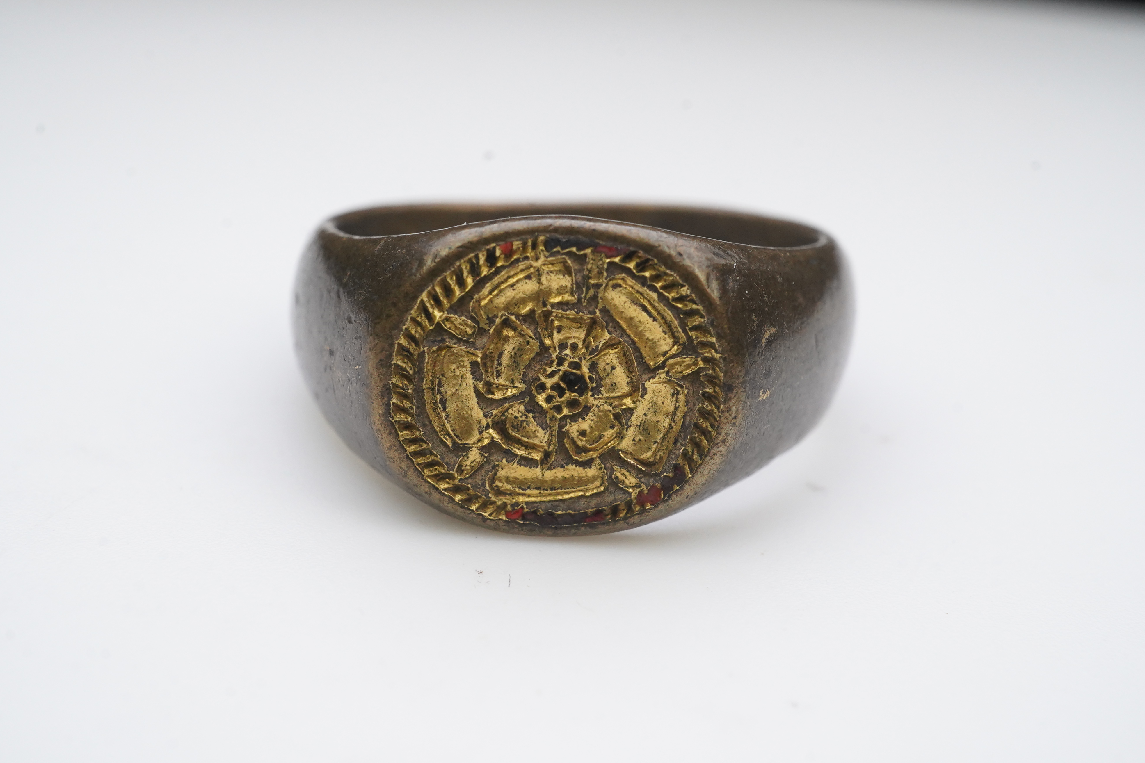 A fine Tudor gilt bronze signet ring, England, late 15th/early 16th century